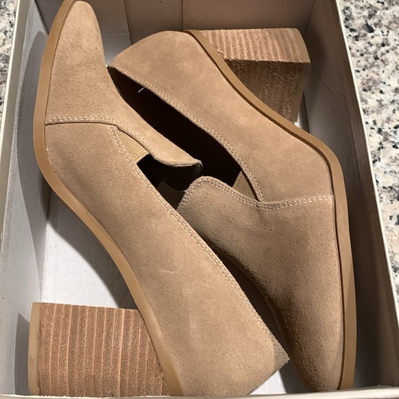 JOIE Wevenly Suede Block Heel Closed Toe Loafer - Picture 15 of 15